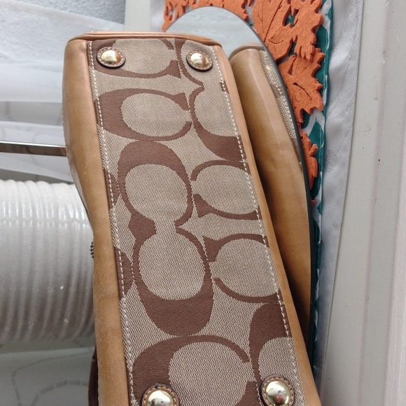 Authentic Coach legacy Madeline. - Picture 6 of 12